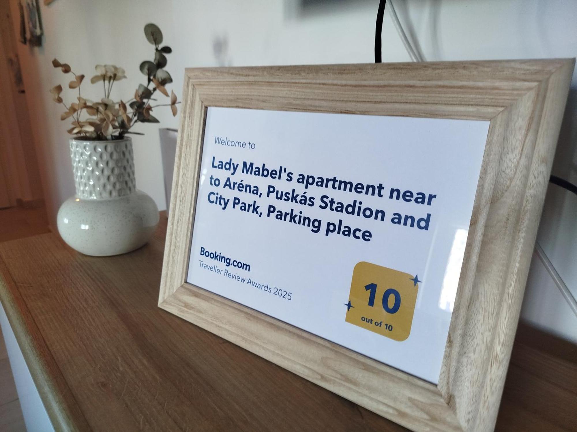 Lady Mabel'S Apartment Near To Arena, Puskas Stadion And City Park, With Guarded Parking Place Budapest Exterior foto